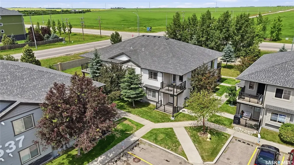 5533 Blake Crescent Regina SK S4X 0J1