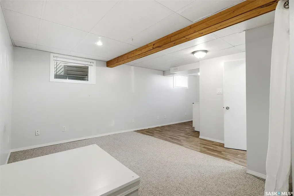 870 Royal Street Regina SK S4T 4Z4