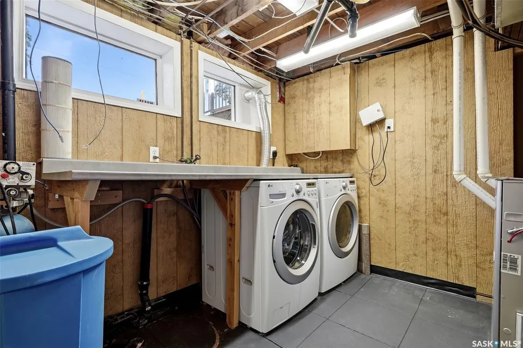 870 Royal Street Regina SK S4T 4Z4