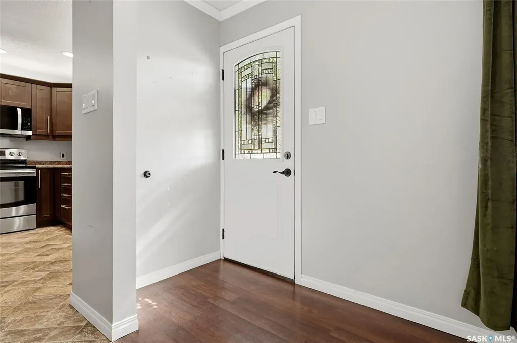 870 Royal Street Regina SK S4T 4Z4
