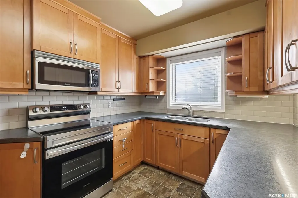 210 Laval Crescent Saskatoon SK S7H 4N7