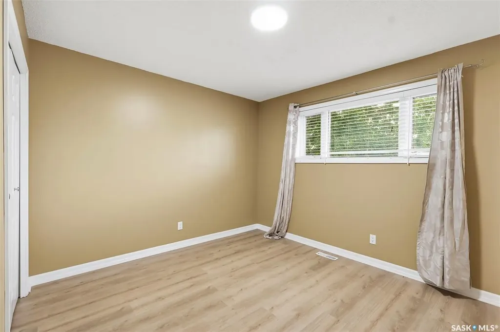 210 Laval Crescent Saskatoon SK S7H 4N7