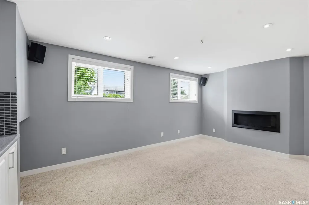 210 Laval Crescent Saskatoon SK S7H 4N7