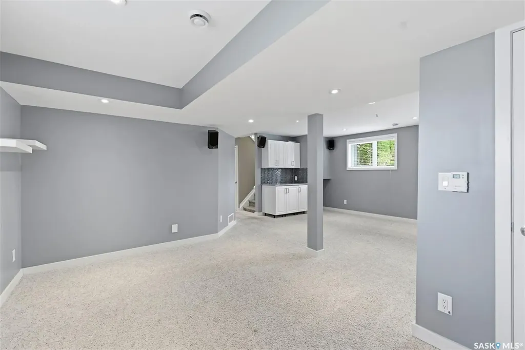 210 Laval Crescent Saskatoon SK S7H 4N7