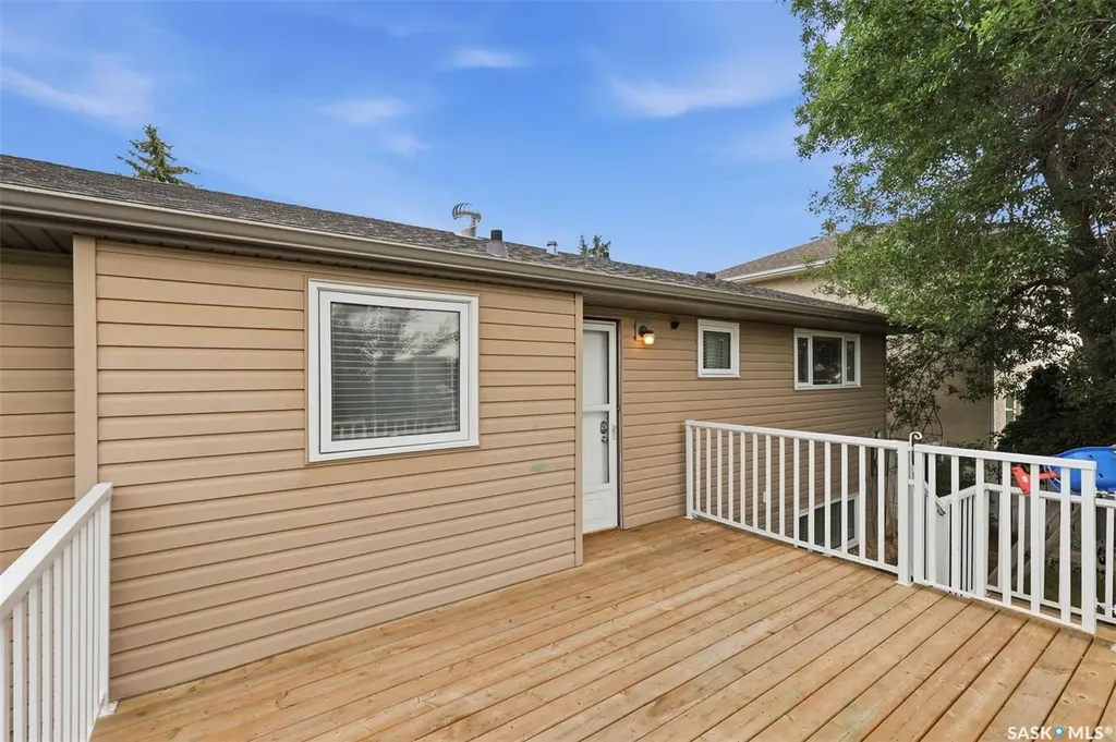 210 Laval Crescent Saskatoon SK S7H 4N7