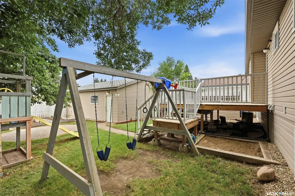210 Laval Crescent Saskatoon SK S7H 4N7