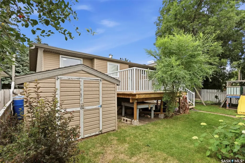 210 Laval Crescent Saskatoon SK S7H 4N7