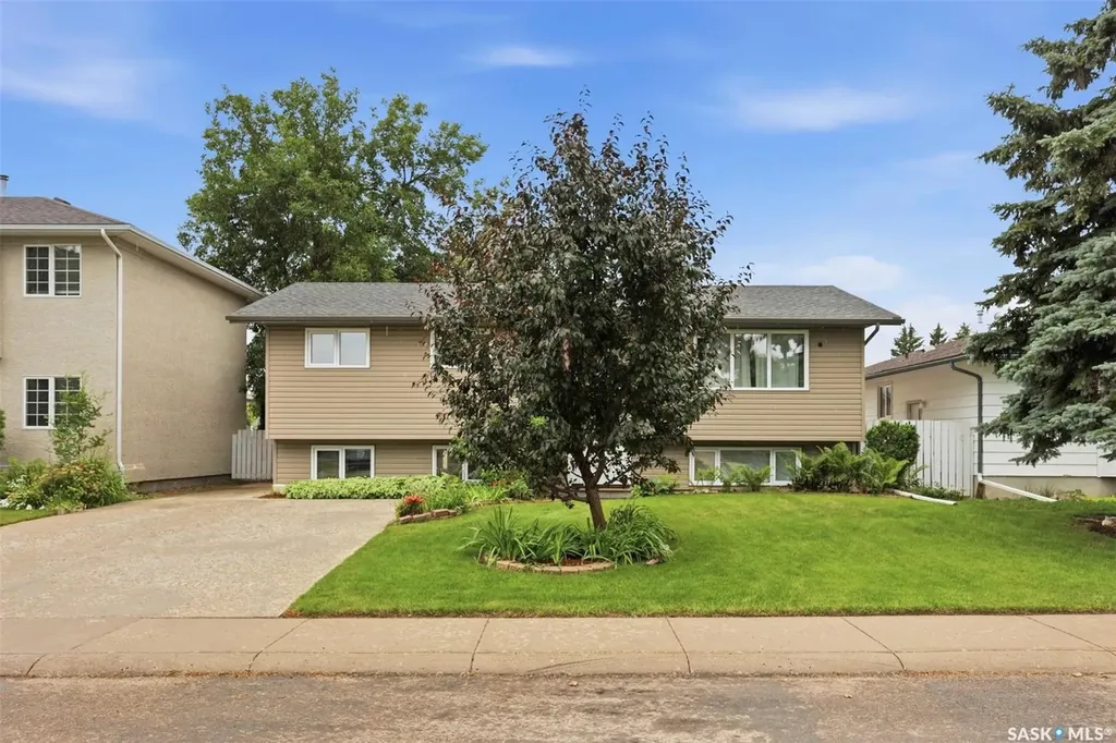 210 Laval Crescent Saskatoon SK S7H 4N7
