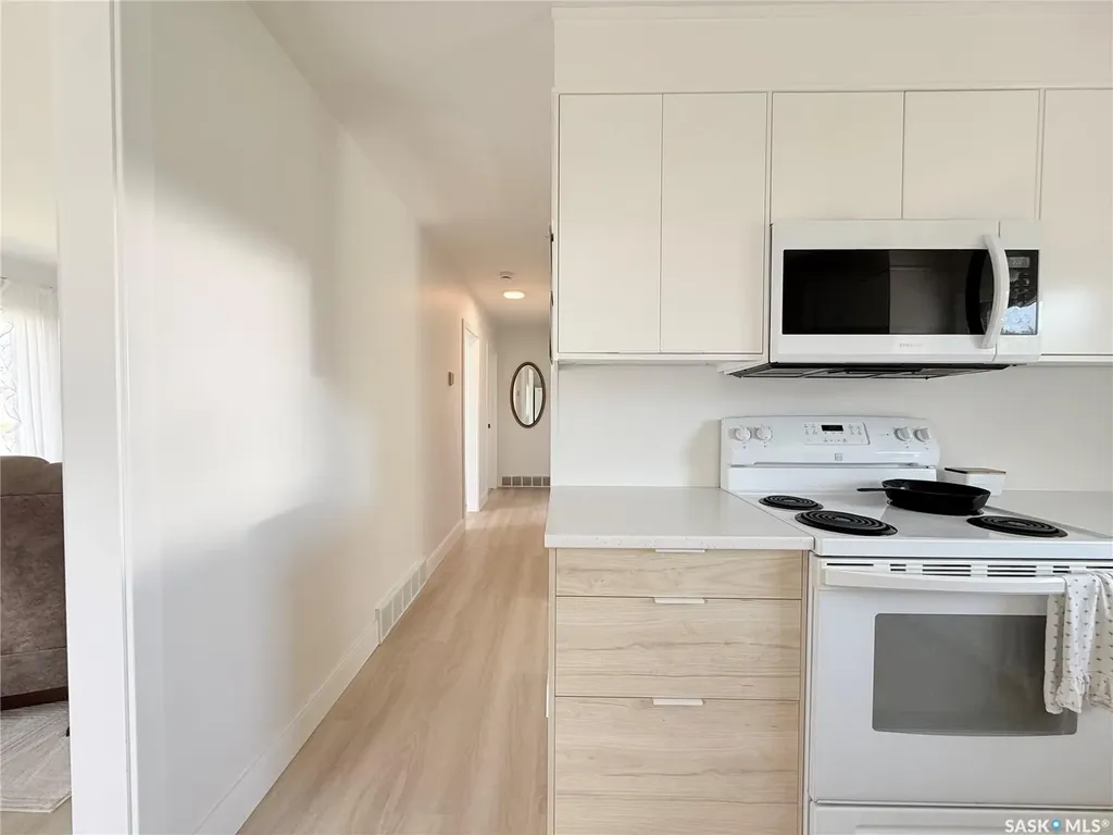 415 Park Avenue Outlook SK S0L 2N0