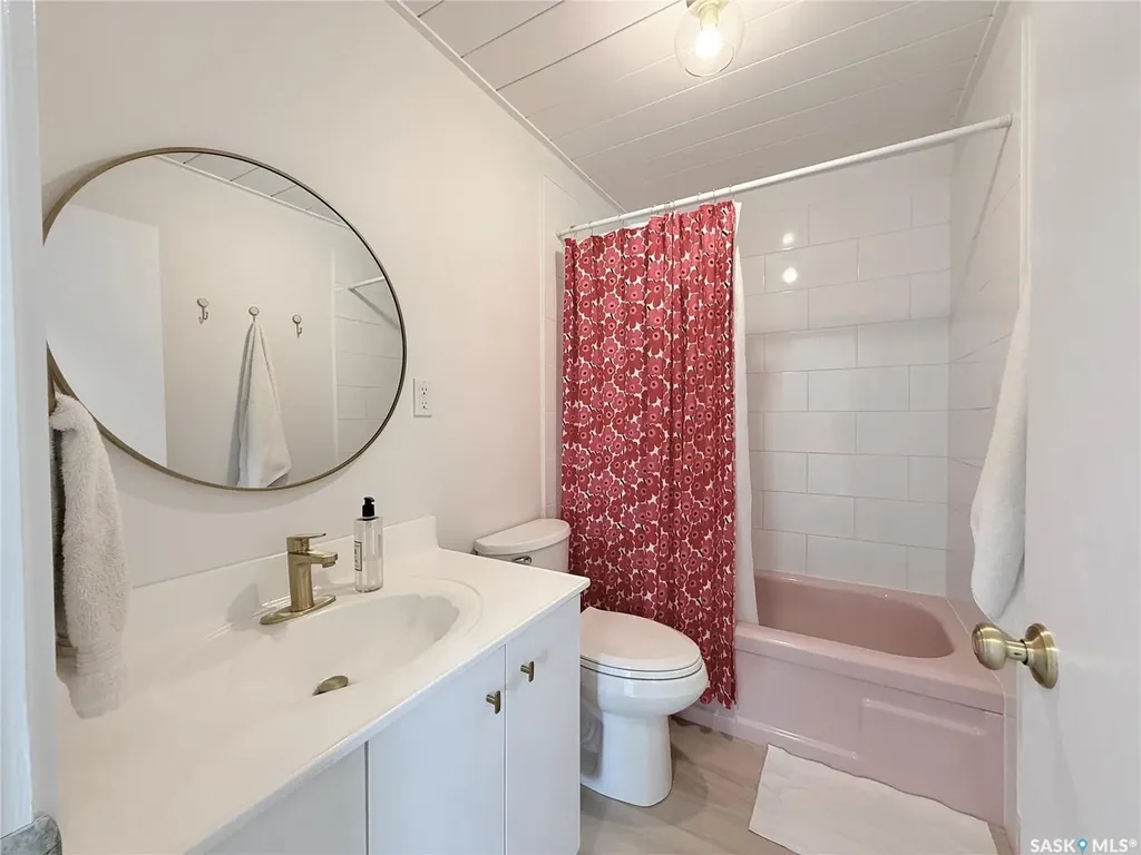415 Park Avenue Outlook SK S0L 2N0