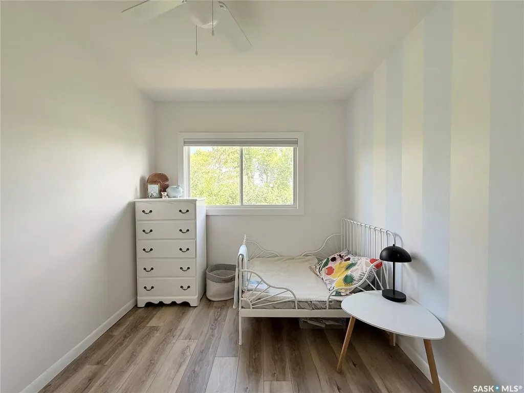 415 Park Avenue Outlook SK S0L 2N0
