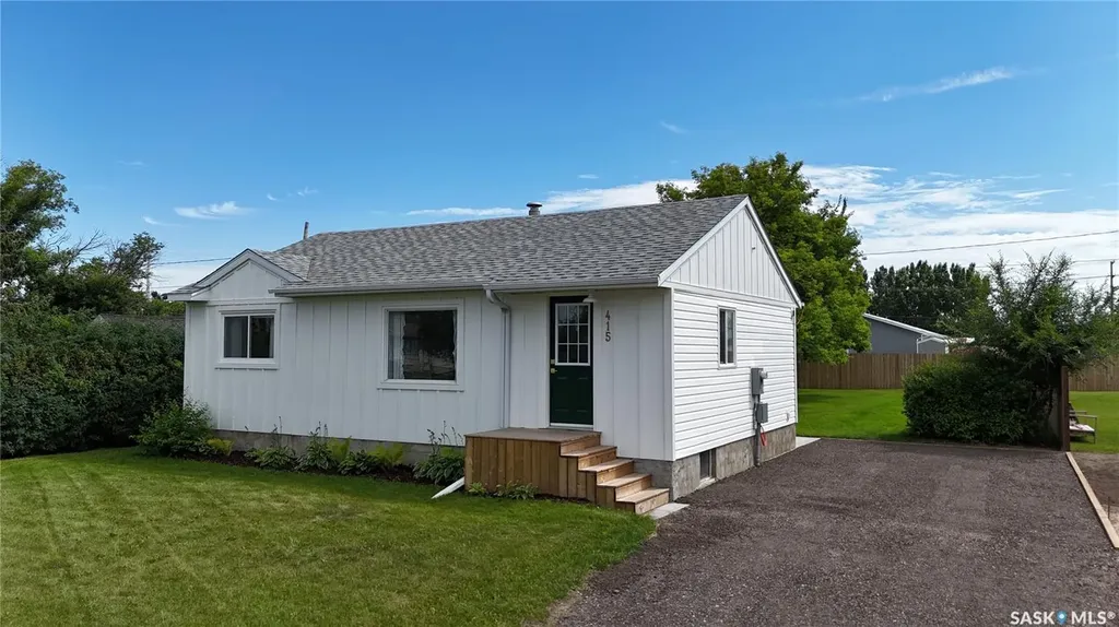415 Park Avenue Outlook SK S0L 2N0