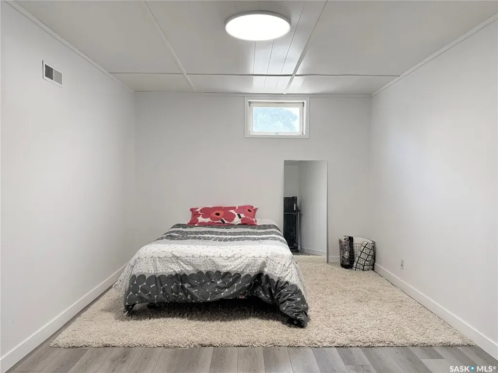 415 Park Avenue Outlook SK S0L 2N0