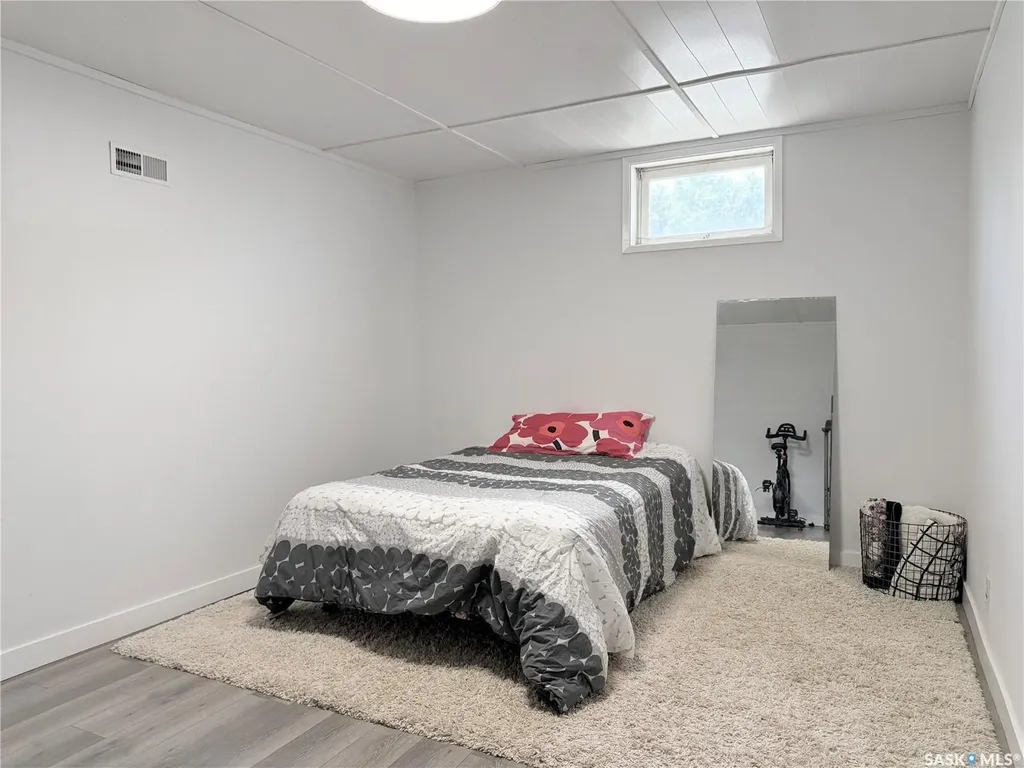415 Park Avenue Outlook SK S0L 2N0