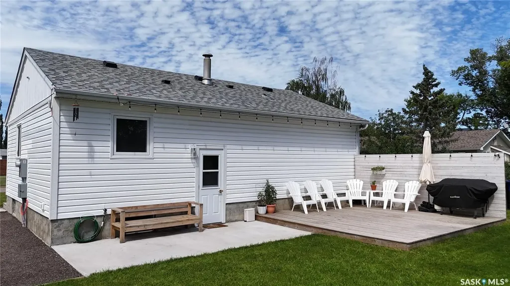 415 Park Avenue Outlook SK S0L 2N0