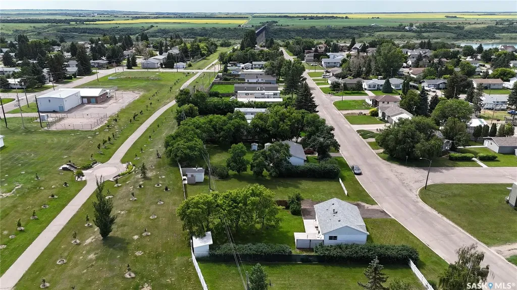 415 Park Avenue Outlook SK S0L 2N0