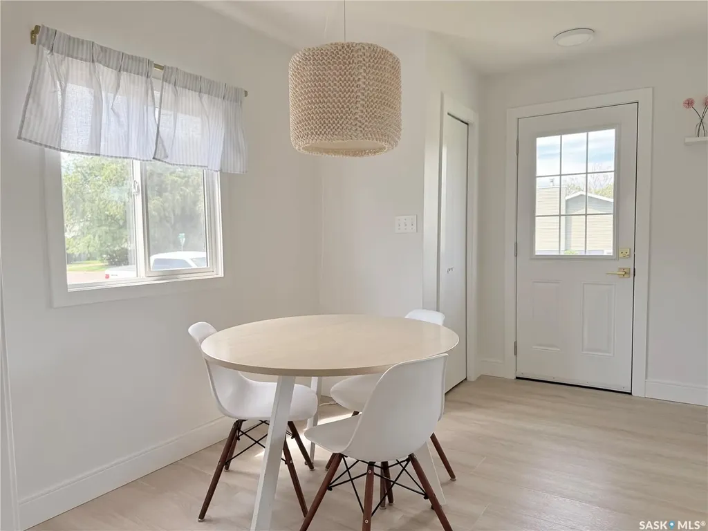 415 Park Avenue Outlook SK S0L 2N0