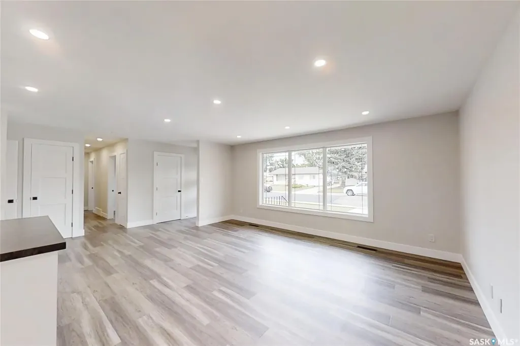 1007 2nd Street W Kindersley SK S0L 1S0
