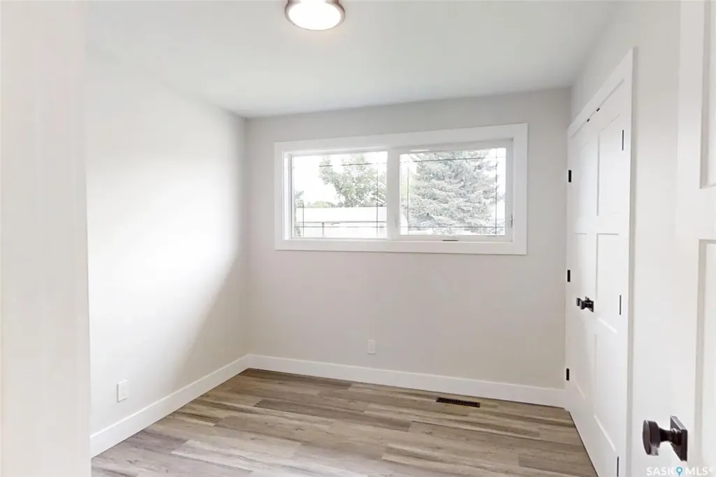 1007 2nd Street W Kindersley SK S0L 1S0