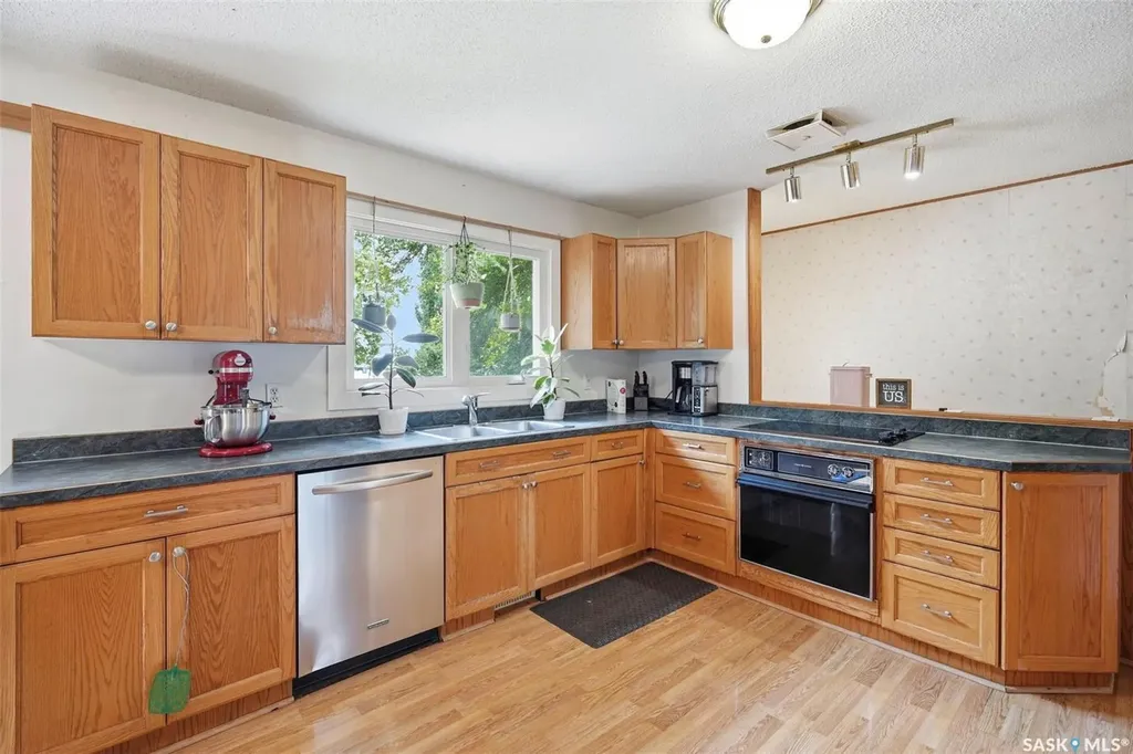 309 2nd Avenue W Watrous SK S0K 4T0