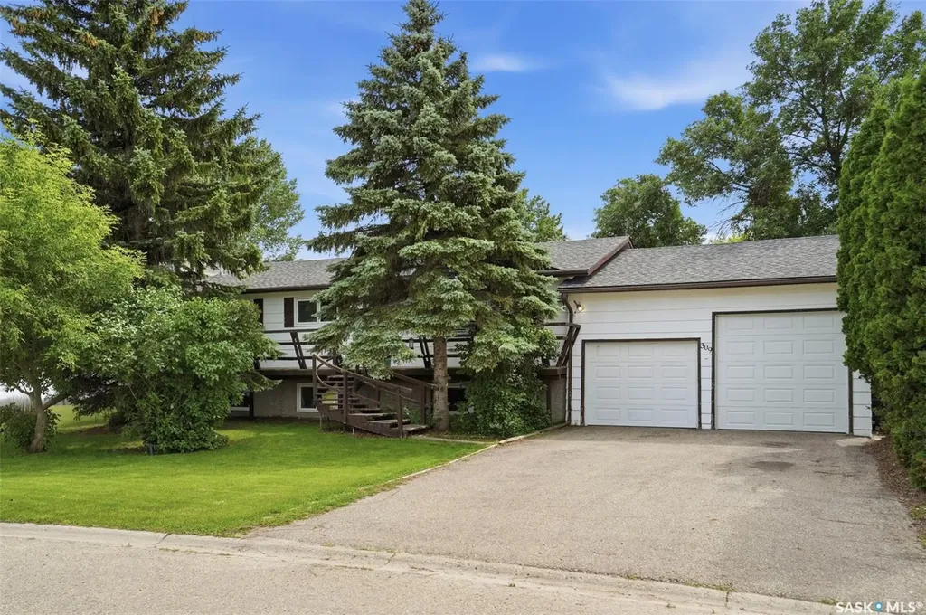 309 2nd Avenue W Watrous SK S0K 4T0