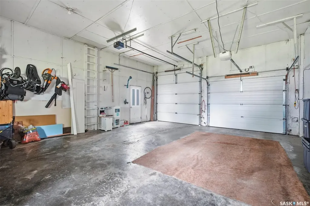 309 2nd Avenue W Watrous SK S0K 4T0