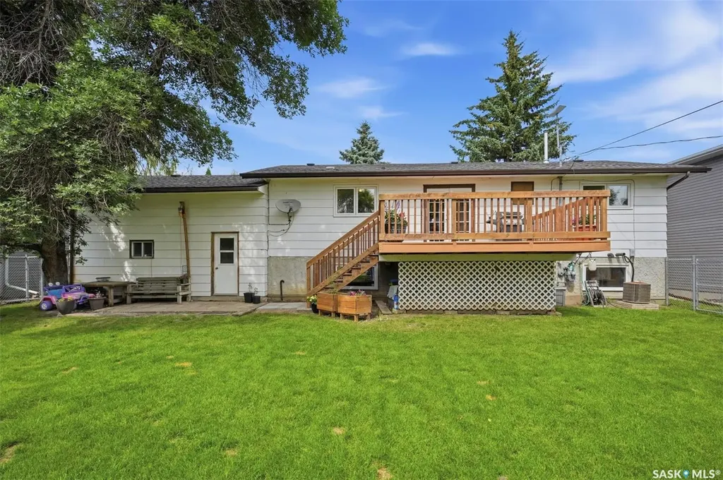309 2nd Avenue W Watrous SK S0K 4T0
