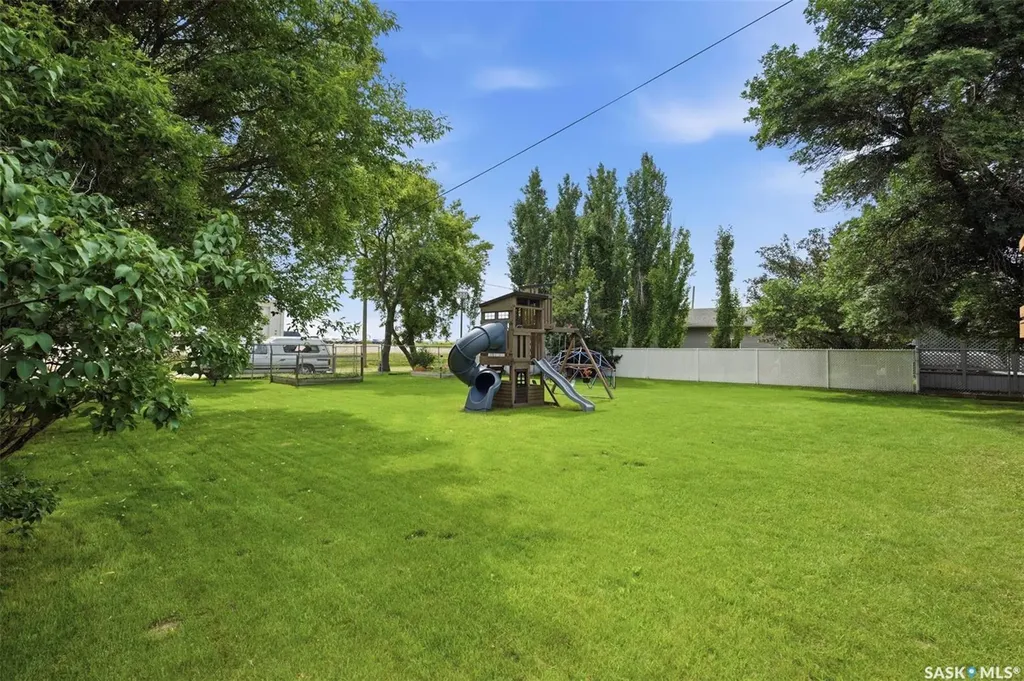 309 2nd Avenue W Watrous SK S0K 4T0