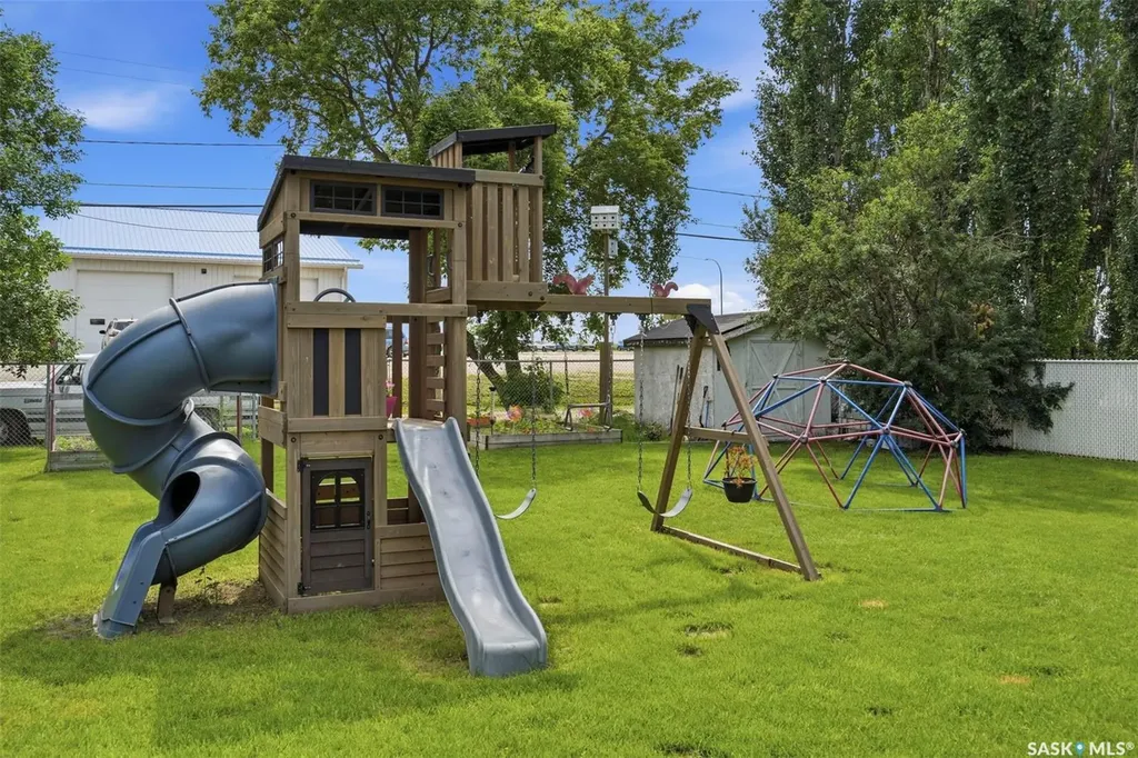 309 2nd Avenue W Watrous SK S0K 4T0