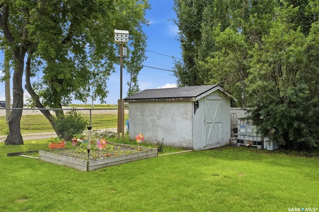 309 2nd Avenue W Watrous SK S0K 4T0