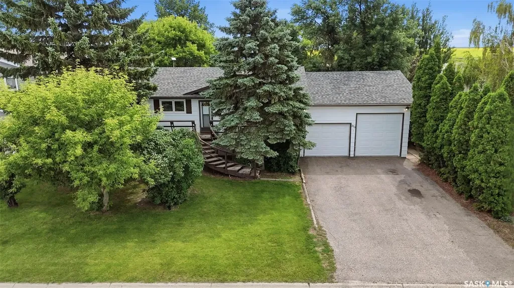 309 2nd Avenue W Watrous SK S0K 4T0