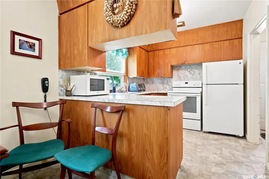 5 Lamont Crescent Regina SK S4S 4A3