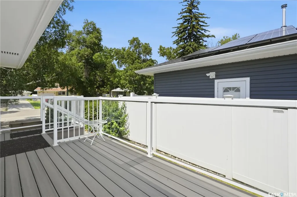5 Lamont Crescent Regina SK S4S 4A3