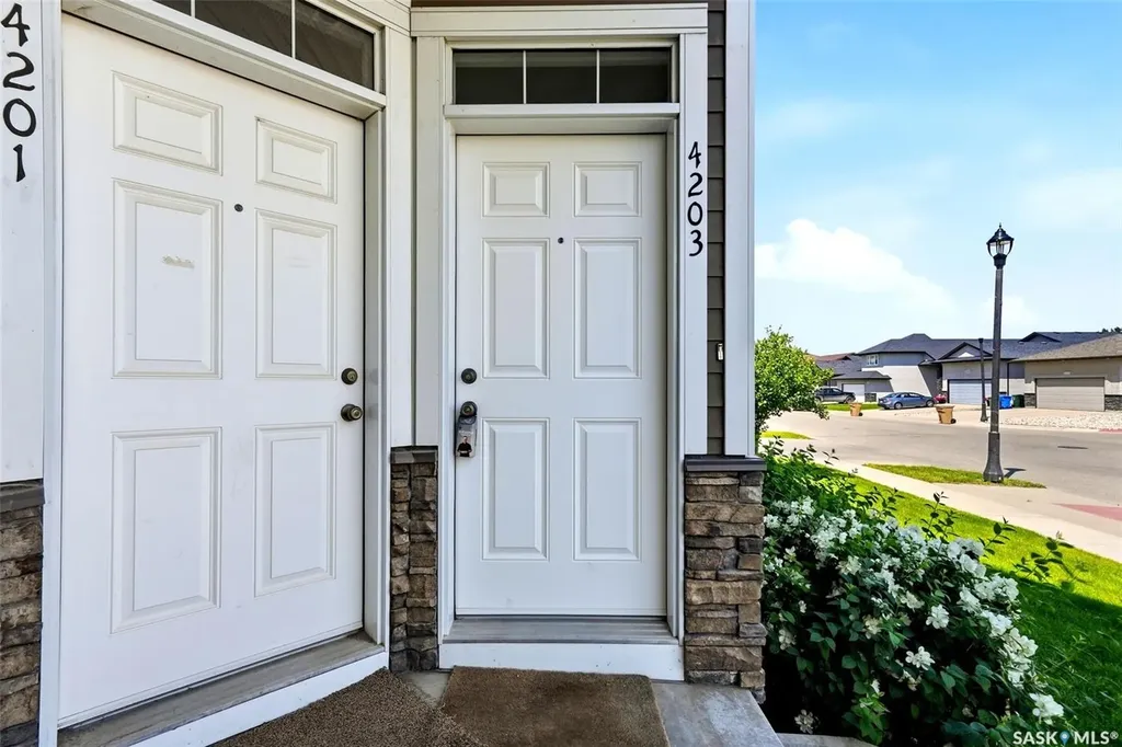 4203 Green Apple Drive E Regina SK S4V 1M6