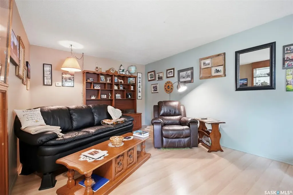 208 3rd Avenue W Watrous SK S0K 4T0
