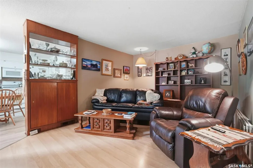208 3rd Avenue W Watrous SK S0K 4T0