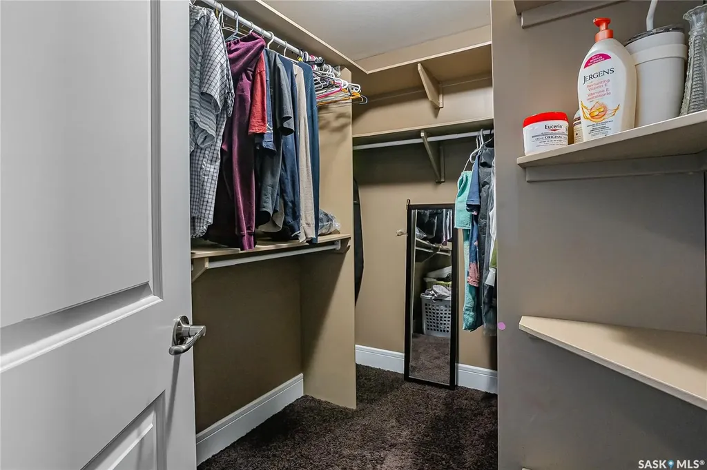 242 Pohorecky Street Saskatoon SK S7W 0J3