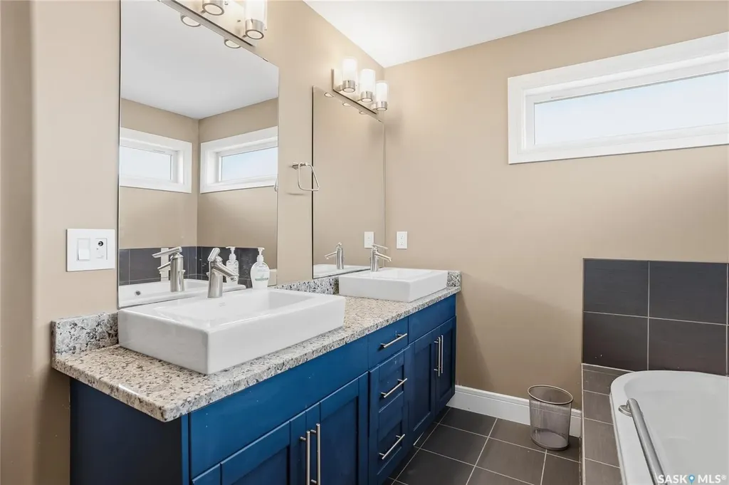 242 Pohorecky Street Saskatoon SK S7W 0J3