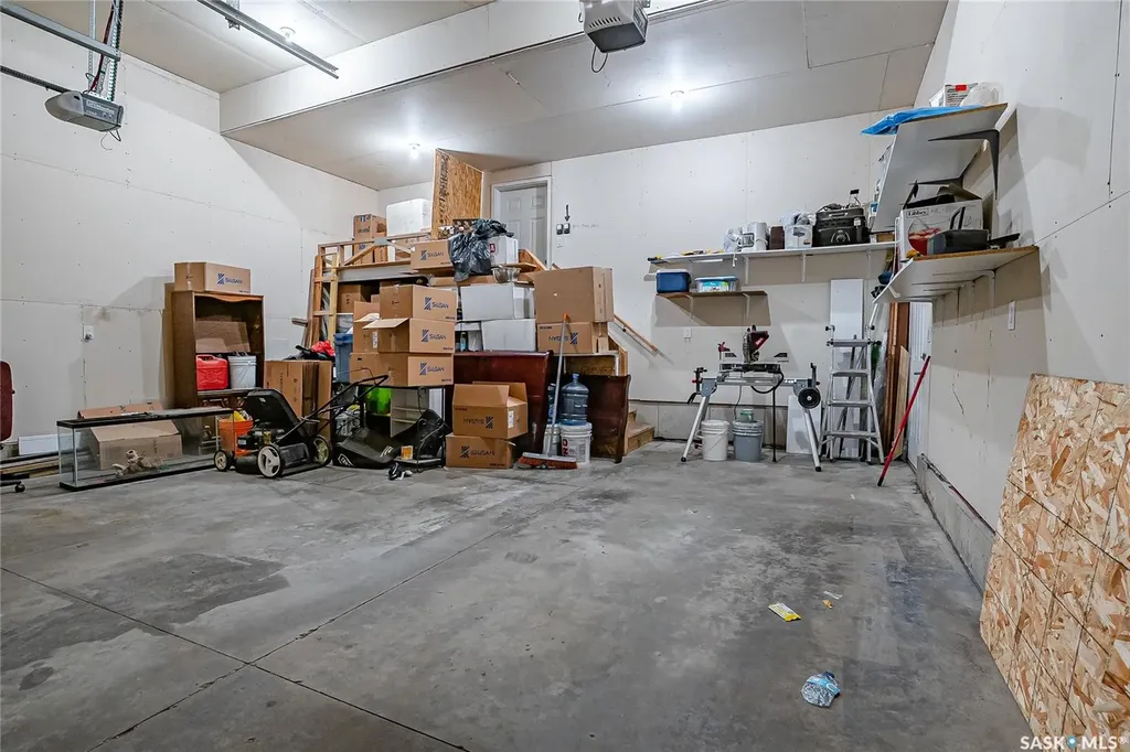 242 Pohorecky Street Saskatoon SK S7W 0J3