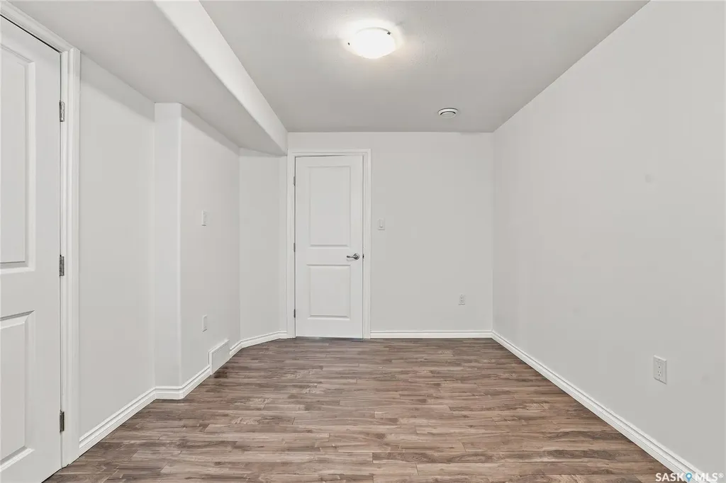 242 Pohorecky Street Saskatoon SK S7W 0J3