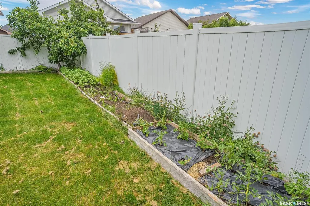 242 Pohorecky Street Saskatoon SK S7W 0J3