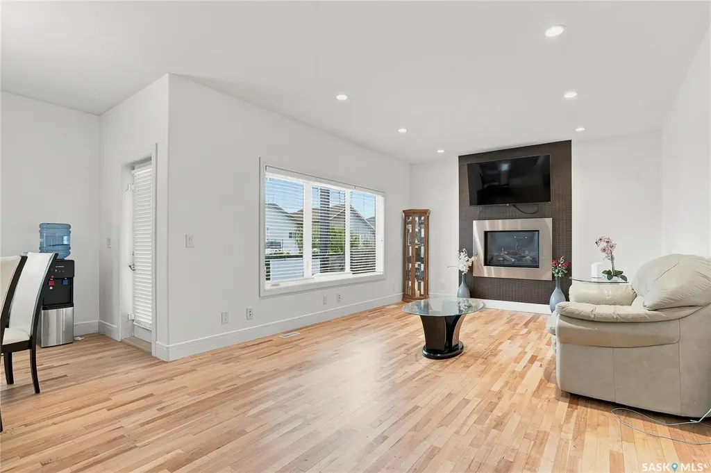 242 Pohorecky Street Saskatoon SK S7W 0J3
