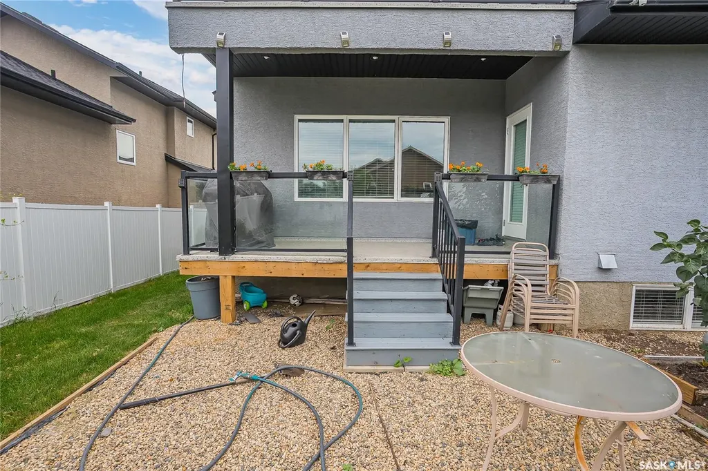 242 Pohorecky Street Saskatoon SK S7W 0J3