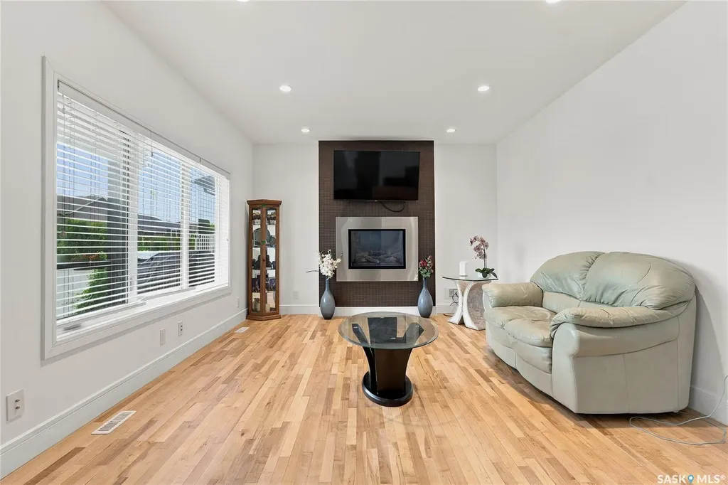 242 Pohorecky Street Saskatoon SK S7W 0J3