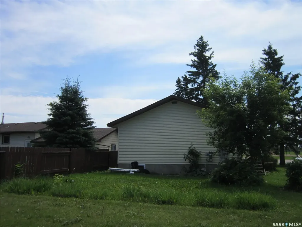 316 4th Street S Wakaw SK S0K 4P0