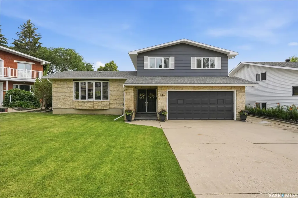 346 Highbury Terrace Saskatoon SK S7H 4X8