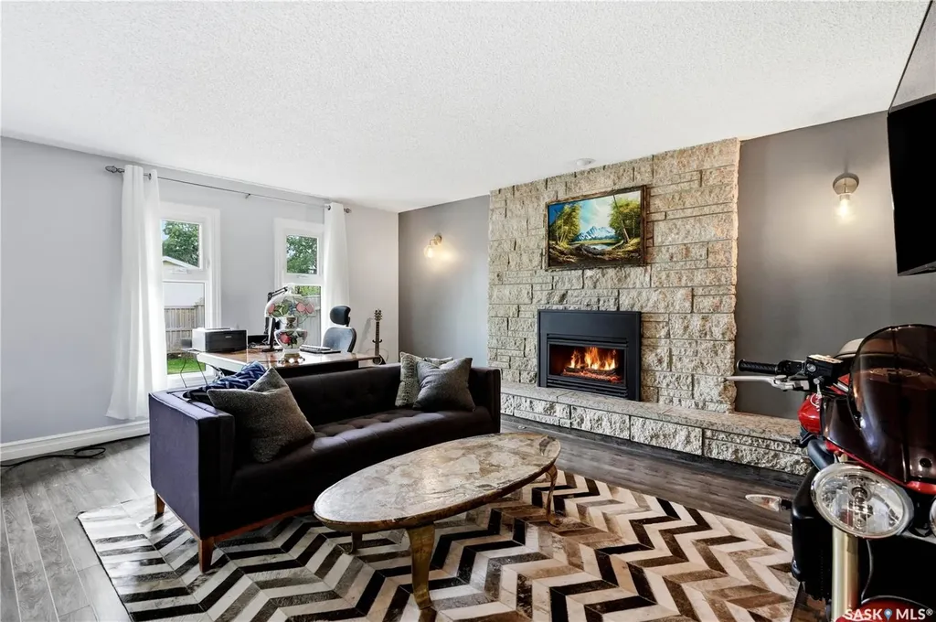 346 Highbury Terrace Saskatoon SK S7H 4X8