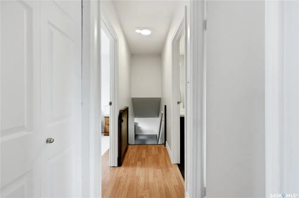 346 Highbury Terrace Saskatoon SK S7H 4X8