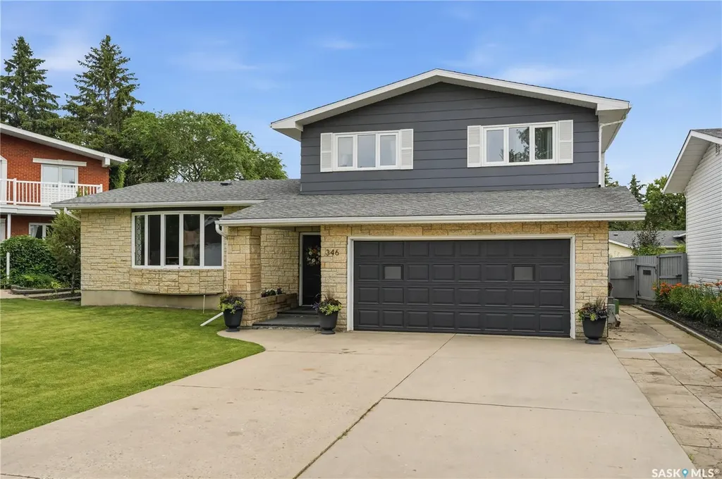 346 Highbury Terrace Saskatoon SK S7H 4X8