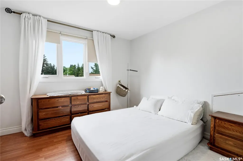 346 Highbury Terrace Saskatoon SK S7H 4X8
